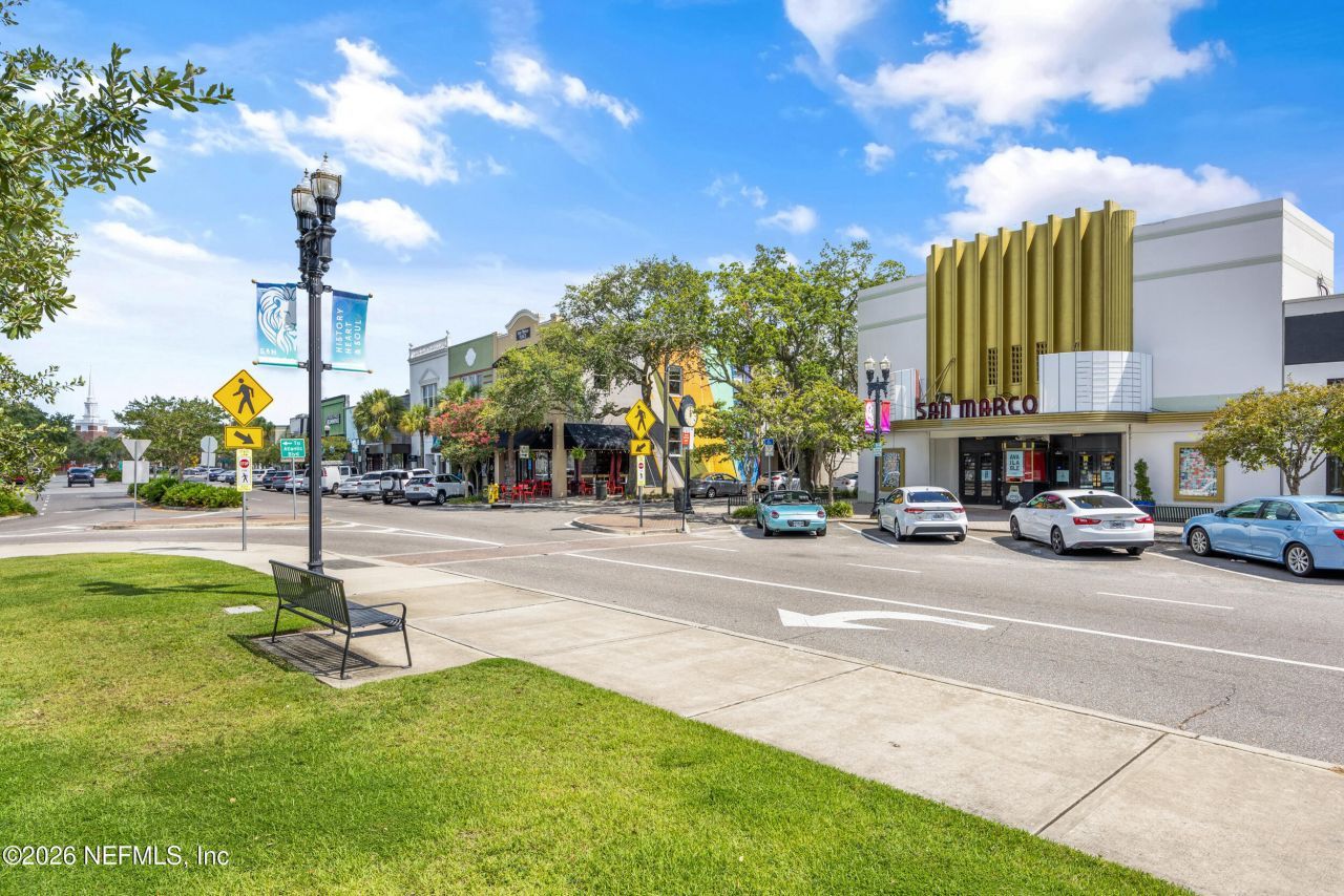 959 Maple Lane, Jacksonville, FL 32207 Photo