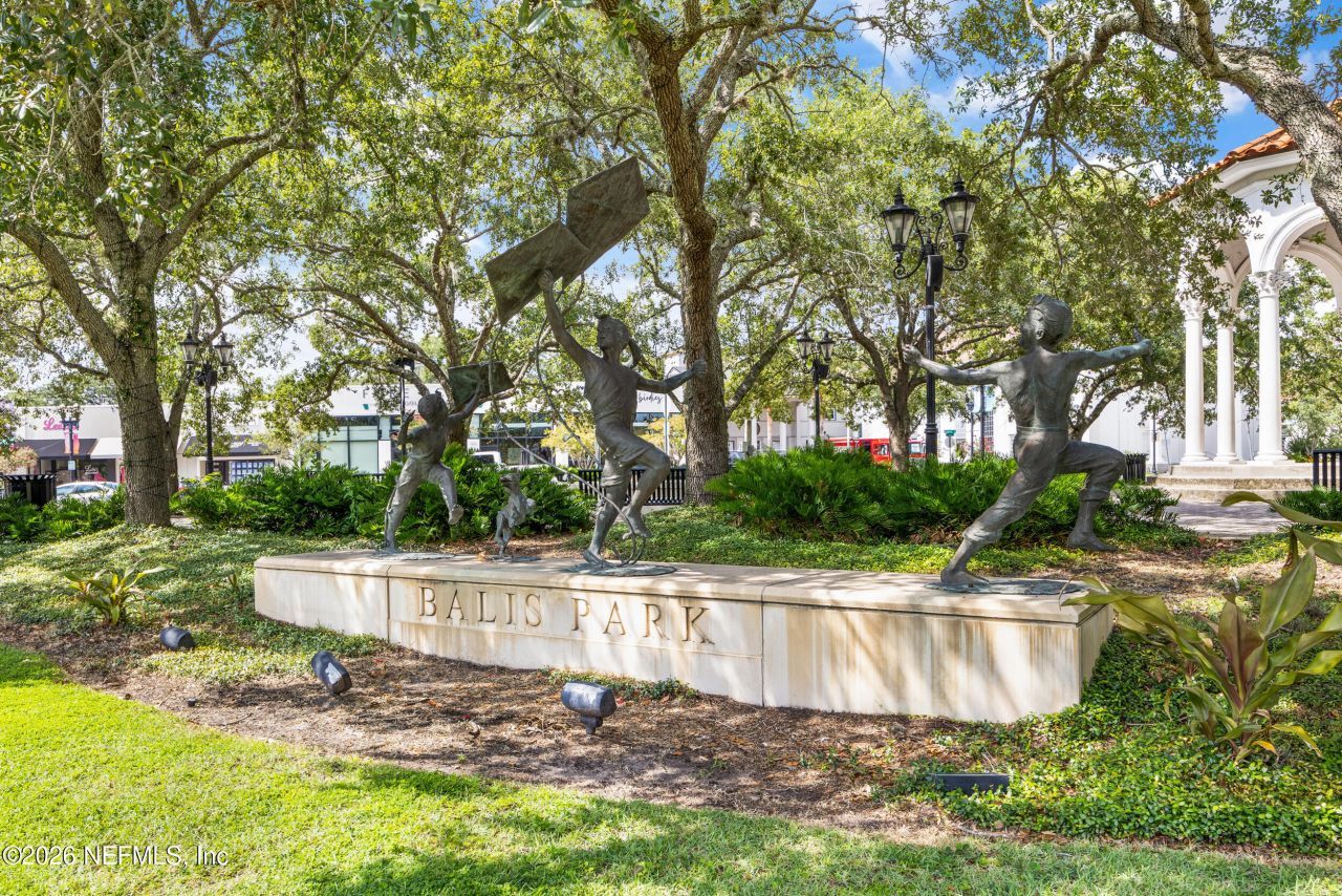 959 Maple Lane, Jacksonville, FL 32207 Photo