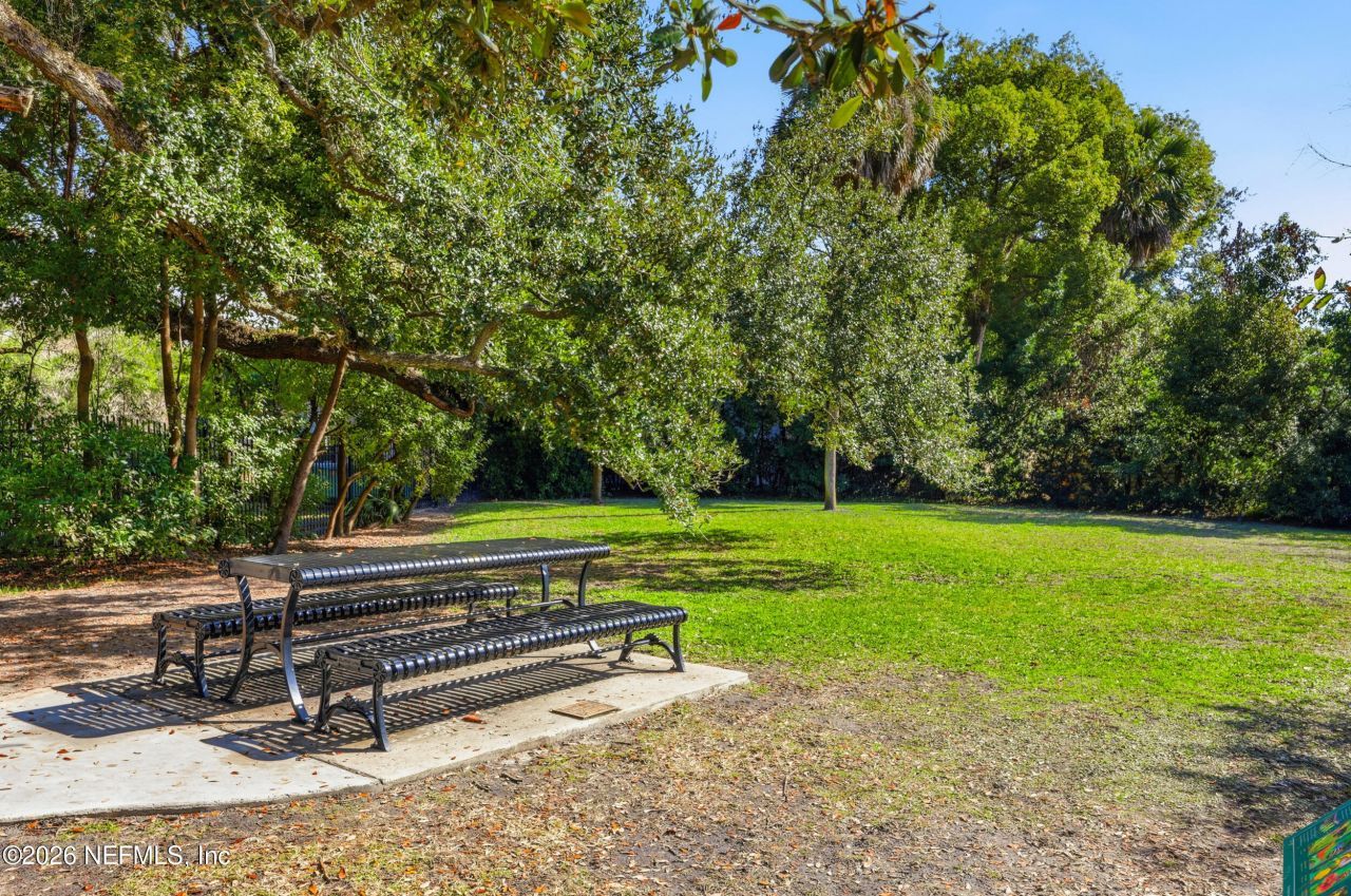 959 Maple Lane, Jacksonville, FL 32207 Photo