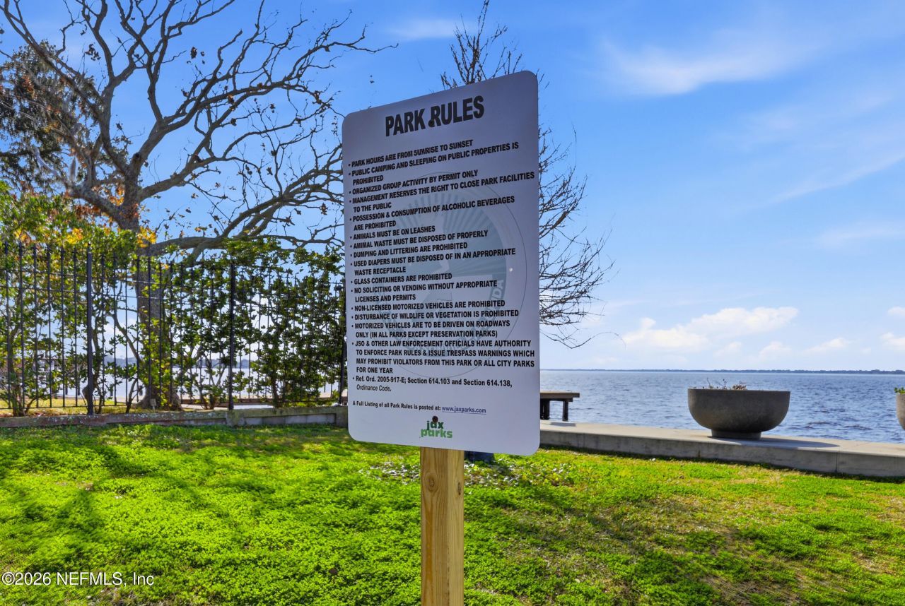 959 Maple Lane, Jacksonville, FL 32207 Photo