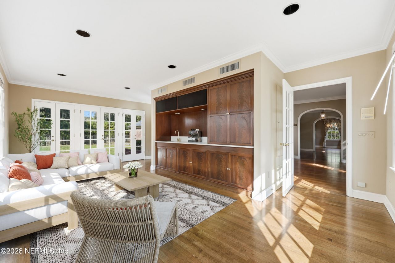 959 Maple Lane, Jacksonville, FL 32207 Photo