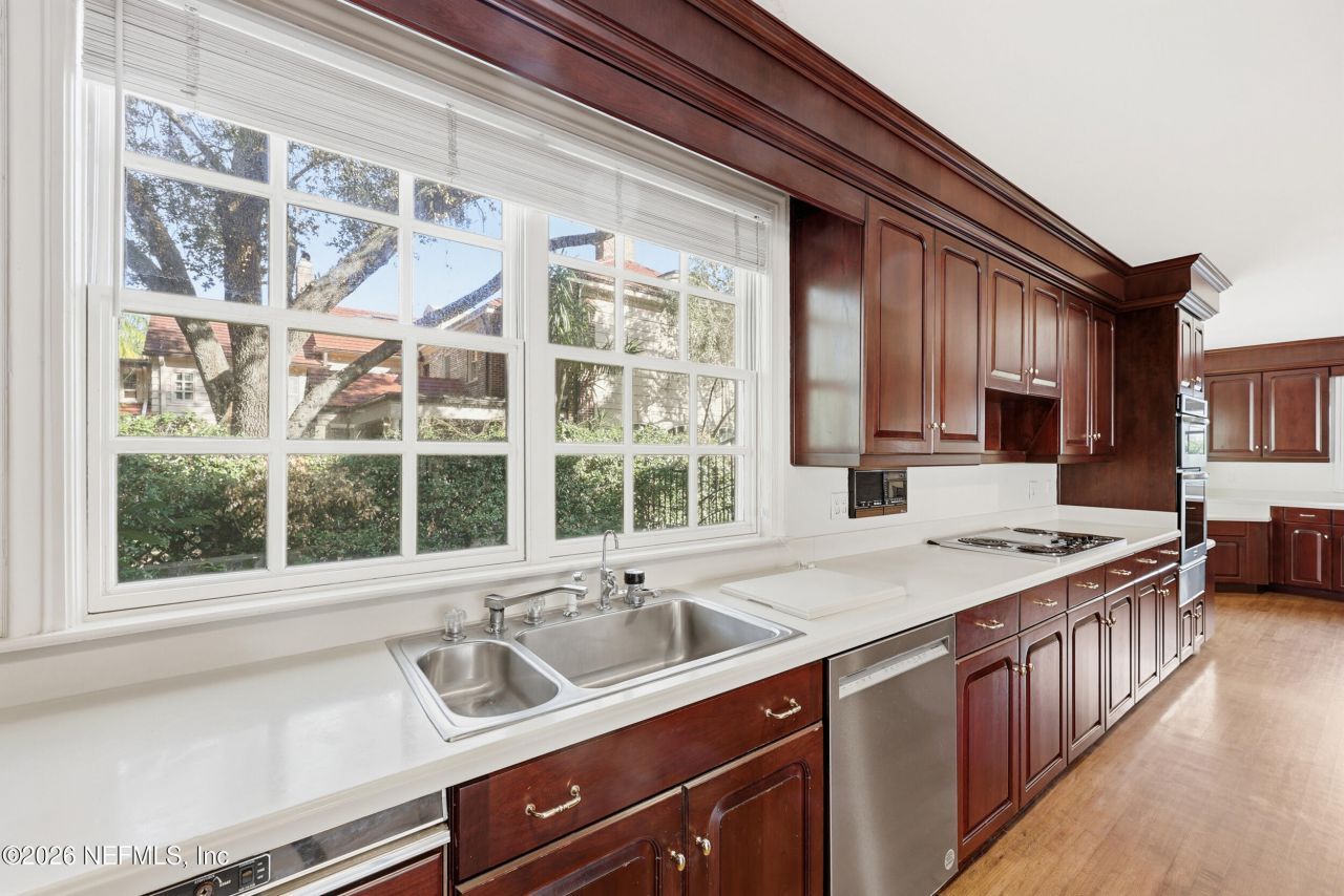 959 Maple Lane, Jacksonville, FL 32207 Photo