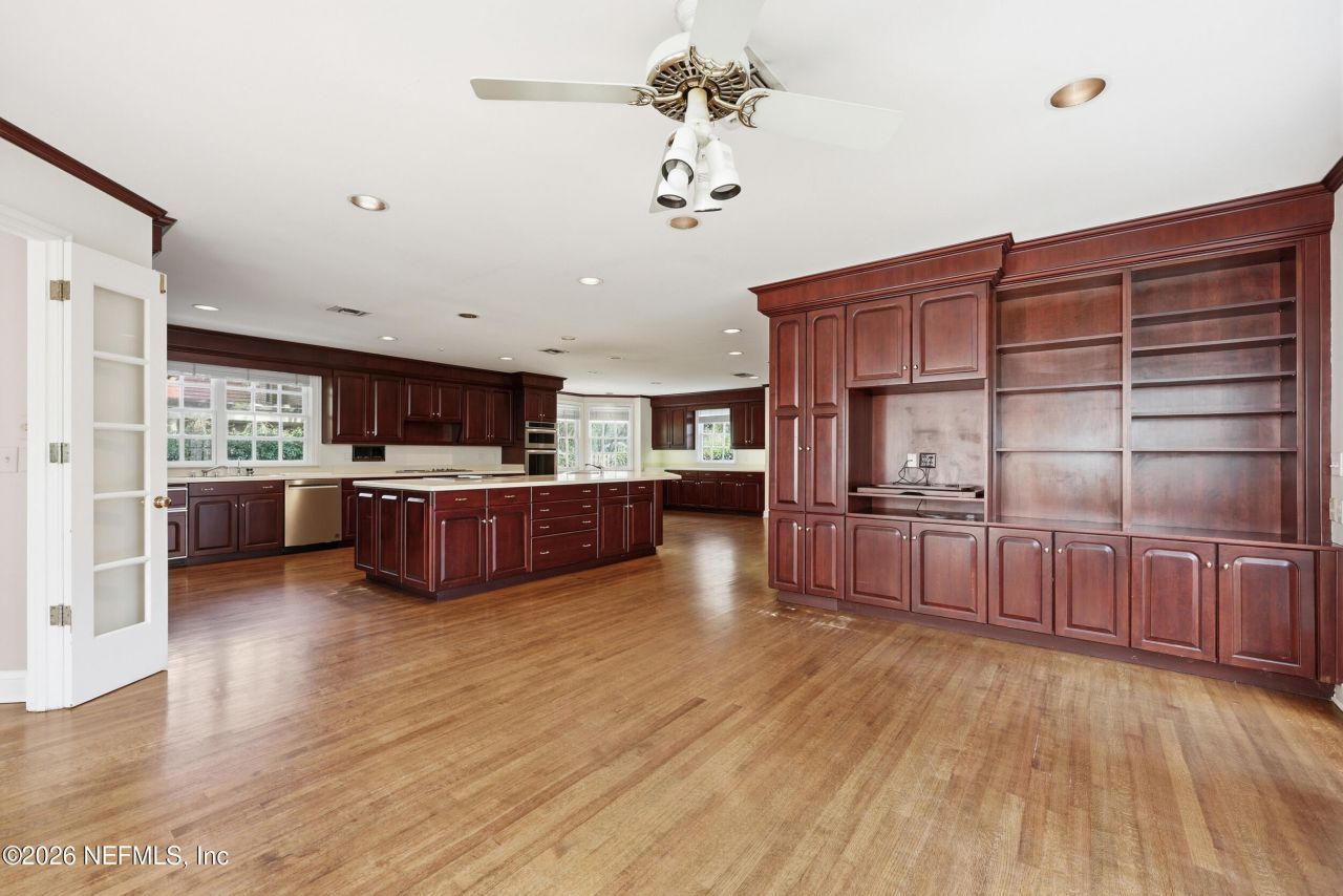 959 Maple Lane, Jacksonville, FL 32207 Photo