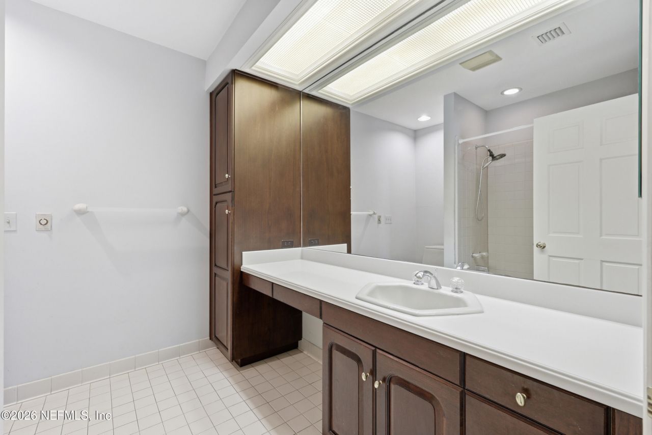 959 Maple Lane, Jacksonville, FL 32207 Photo