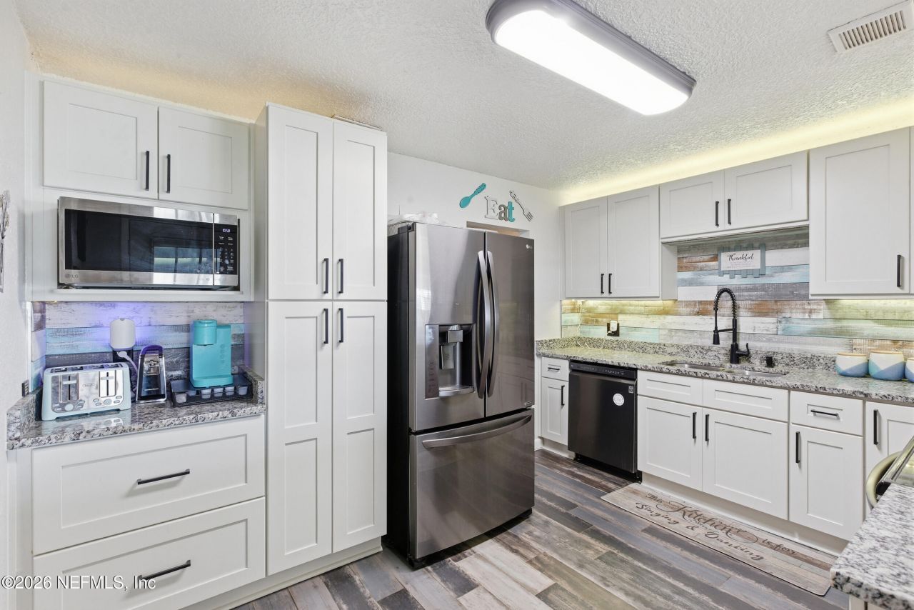 1363 N Carbondale Drive, Jacksonville, FL 32208 Photo