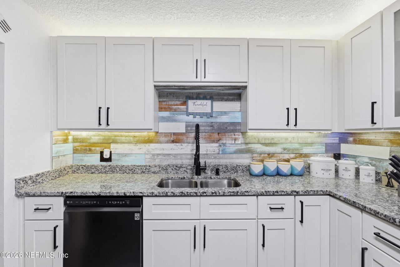 1363 N Carbondale Drive, Jacksonville, FL 32208 Photo