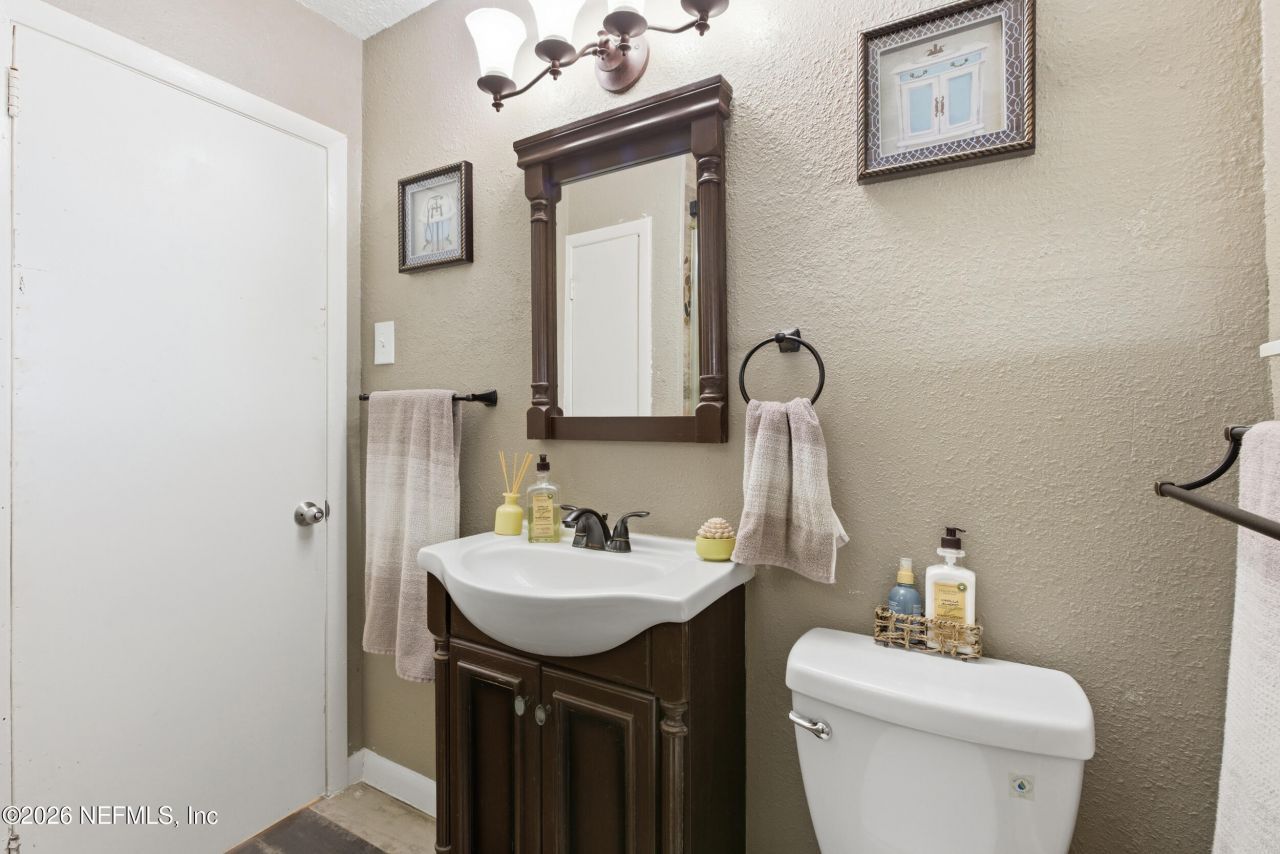 1363 N Carbondale Drive, Jacksonville, FL 32208 Photo