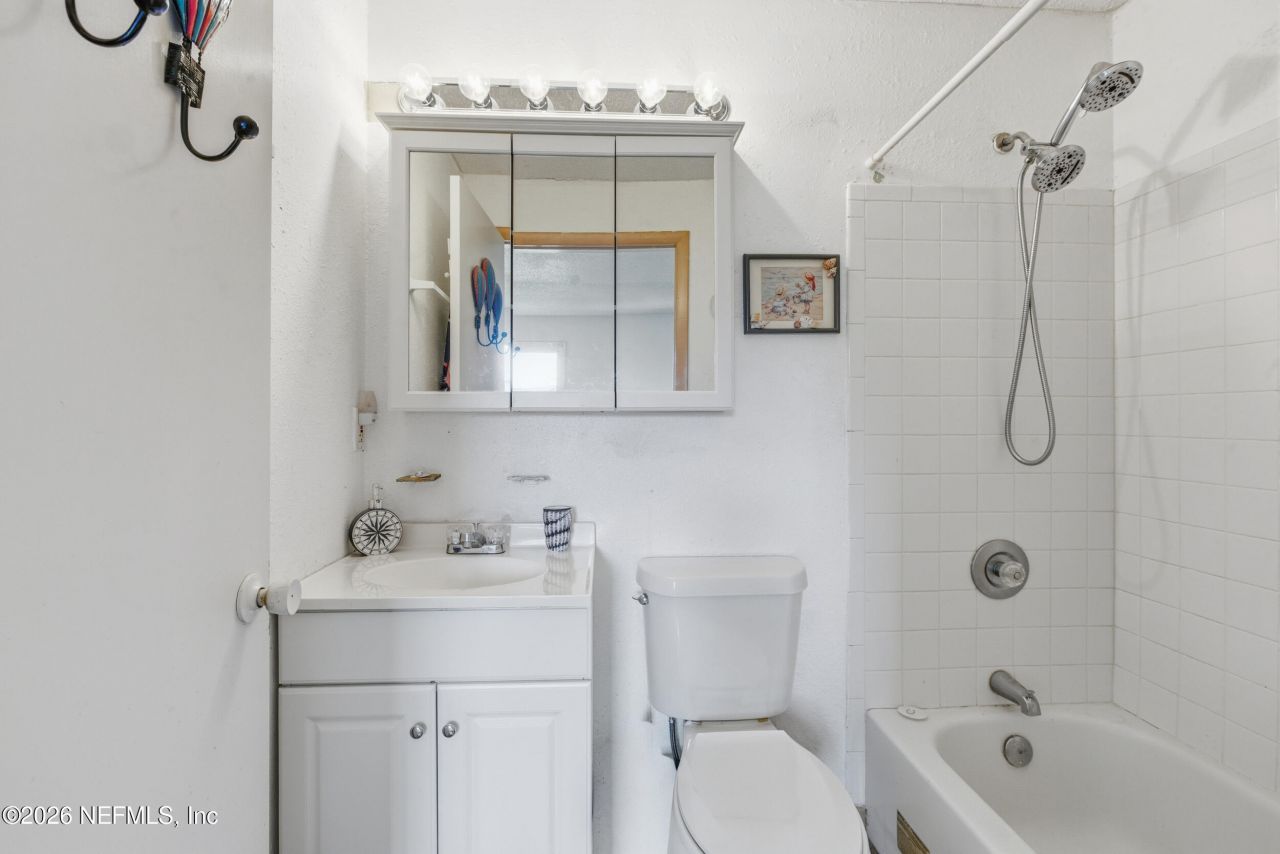 1363 N Carbondale Drive, Jacksonville, FL 32208 Photo