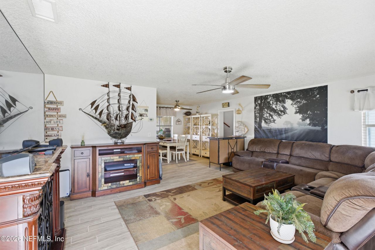 1363 N Carbondale Drive, Jacksonville, FL 32208 Photo