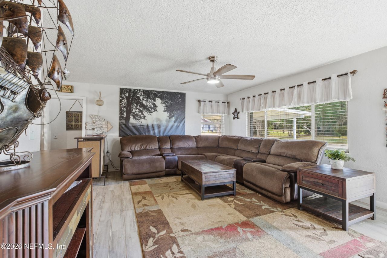 1363 N Carbondale Drive, Jacksonville, FL 32208 Photo