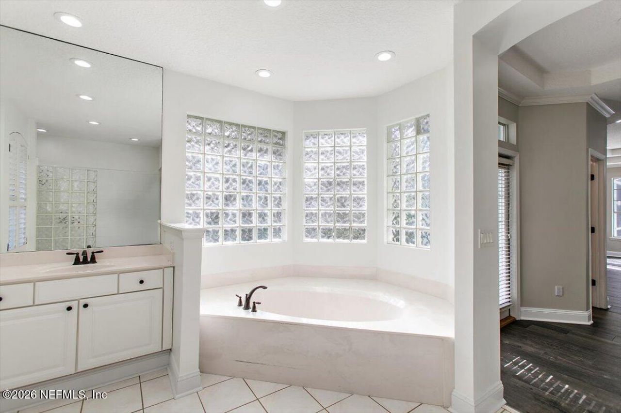 8278 Persimmon Hill Lane, Jacksonville, FL 32256 Photo