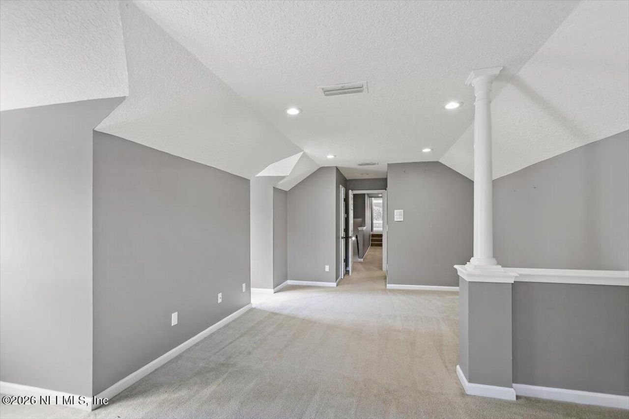 8278 Persimmon Hill Lane, Jacksonville, FL 32256 Photo