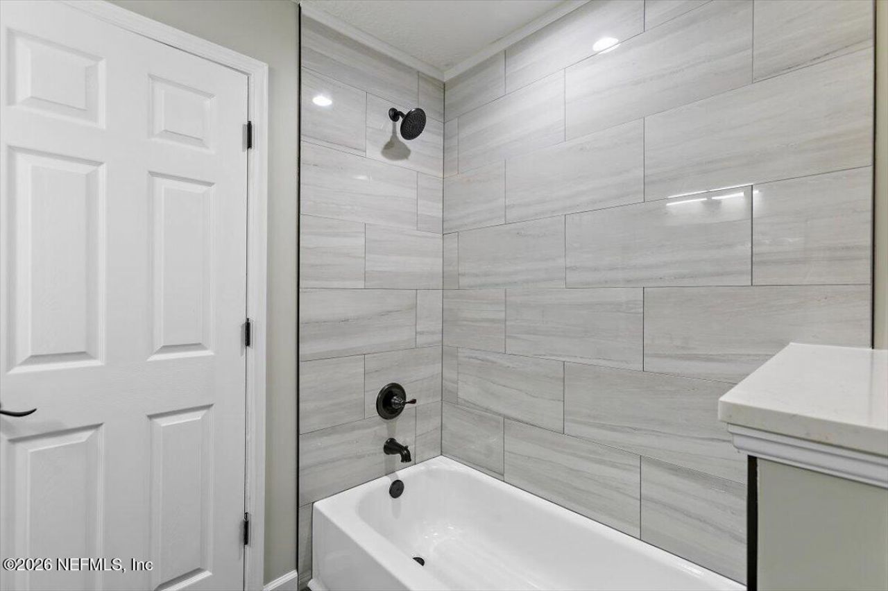 8278 Persimmon Hill Lane, Jacksonville, FL 32256 Photo