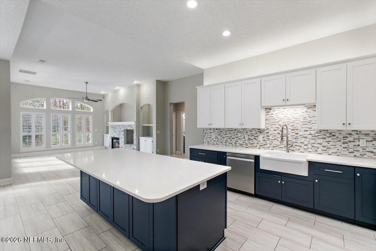 8278 Persimmon Hill Lane, Jacksonville, FL 32256 Photo