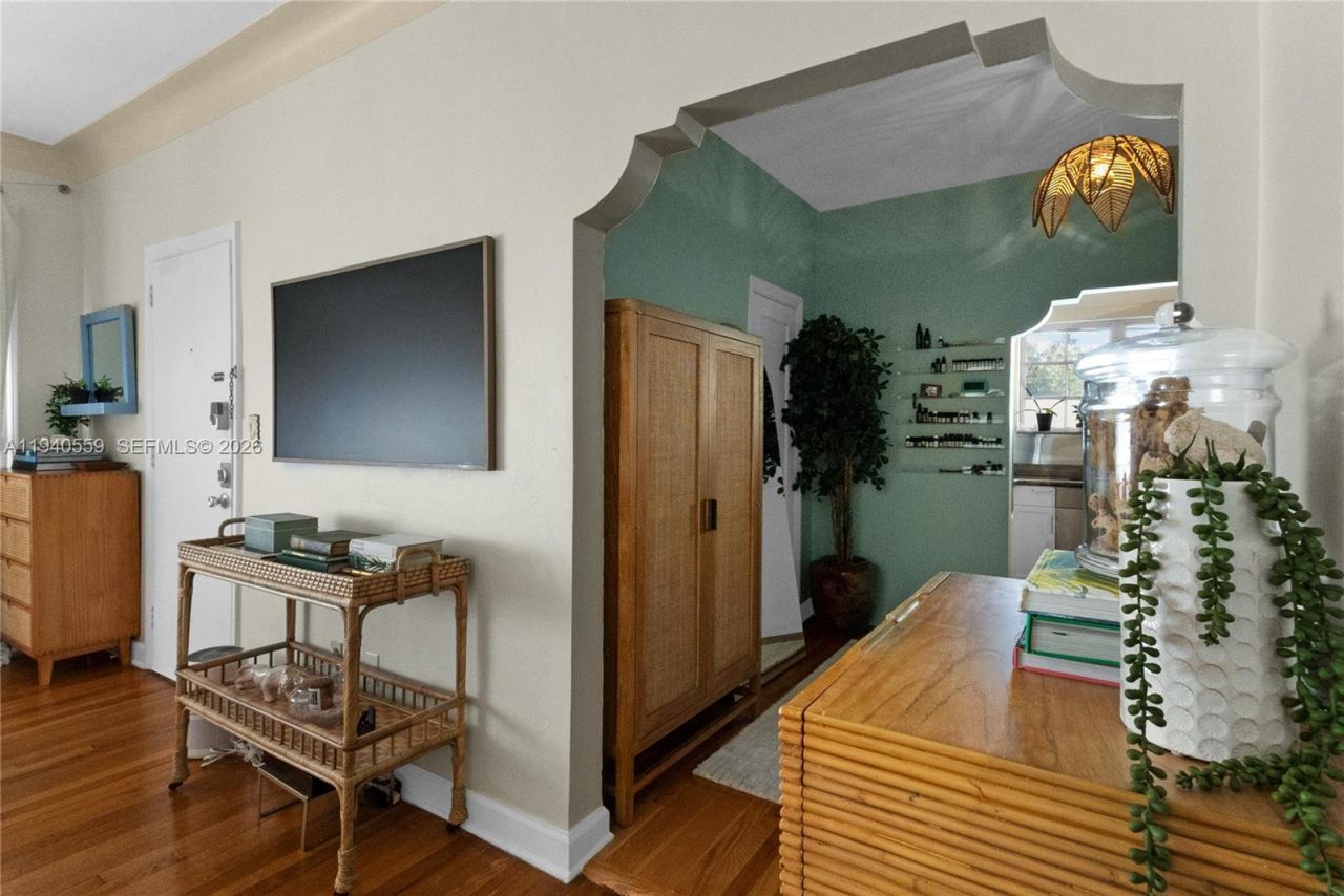 826 Euclid Ave, Unit 11, Miami Beach, FL 33139 Photo
