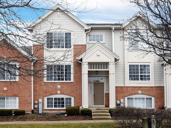 3388 Sanctuary Drive, Elgin, IL 60124