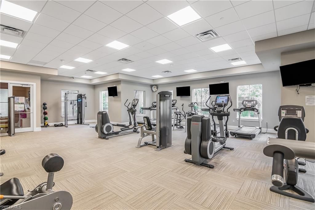 2022 Fairmont Ln, Naples, FL 34120 Photo