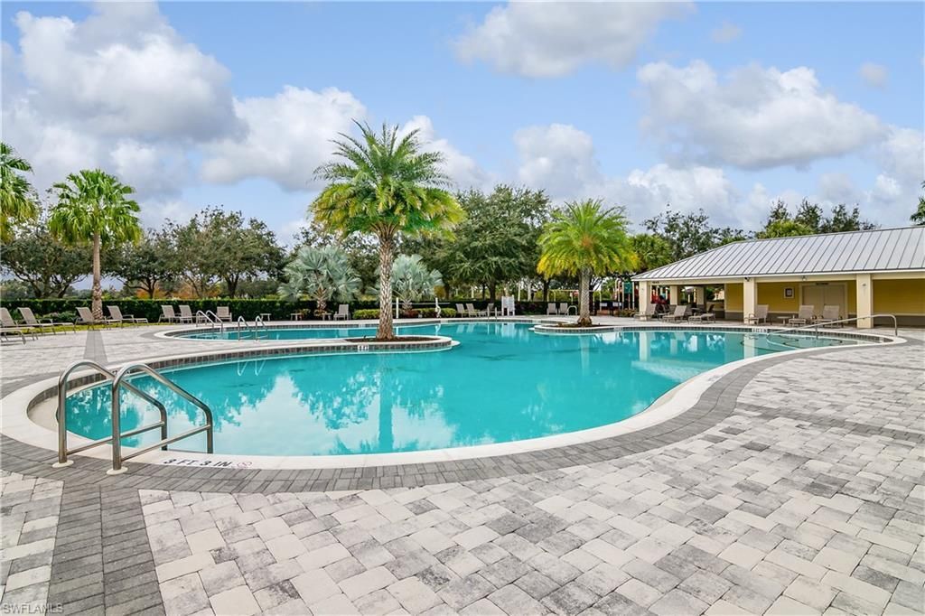 2022 Fairmont Ln, Naples, FL 34120 Photo