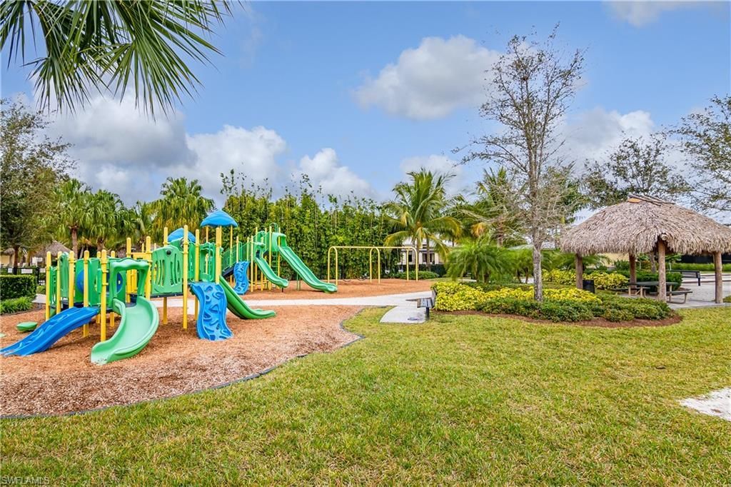 2022 Fairmont Ln, Naples, FL 34120 Photo