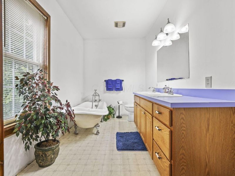 102 W Lincoln Avenue, Delaware, OH 43015 Photo 9