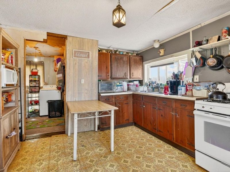 304 W High Street, McArthur, OH 45651 Photo 9