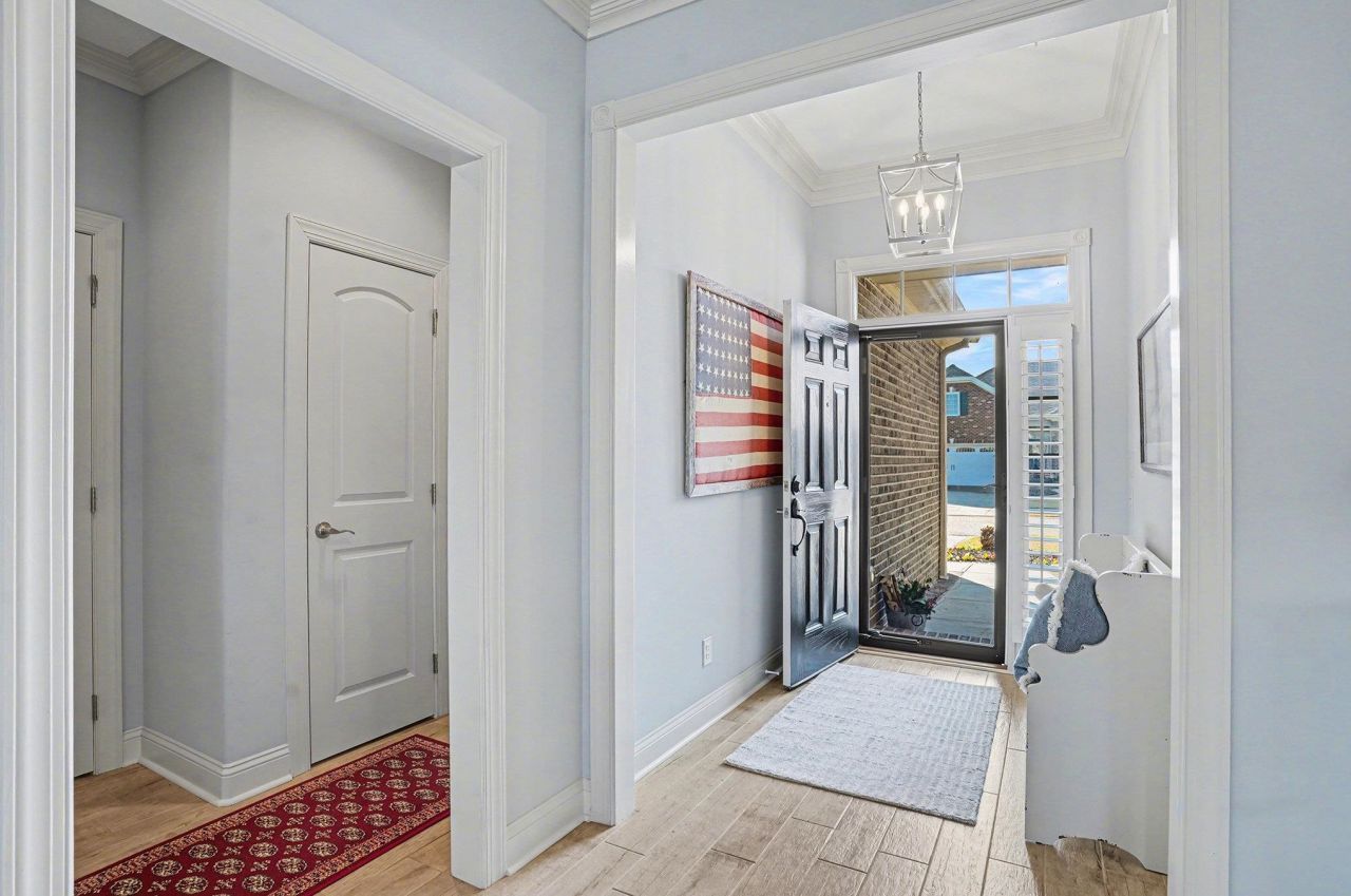 896 Marsala Dr. Photo 4