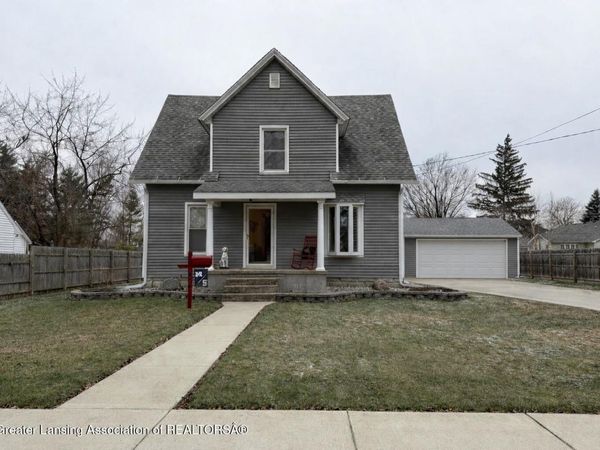 806 S Church Street, St. Johns, MI 48879