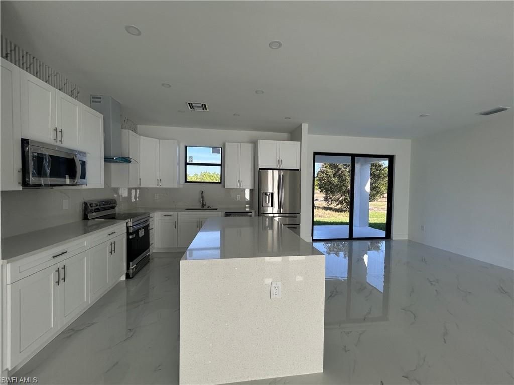 2563 47th Ave Ne, Naples, FL 34120 Photo