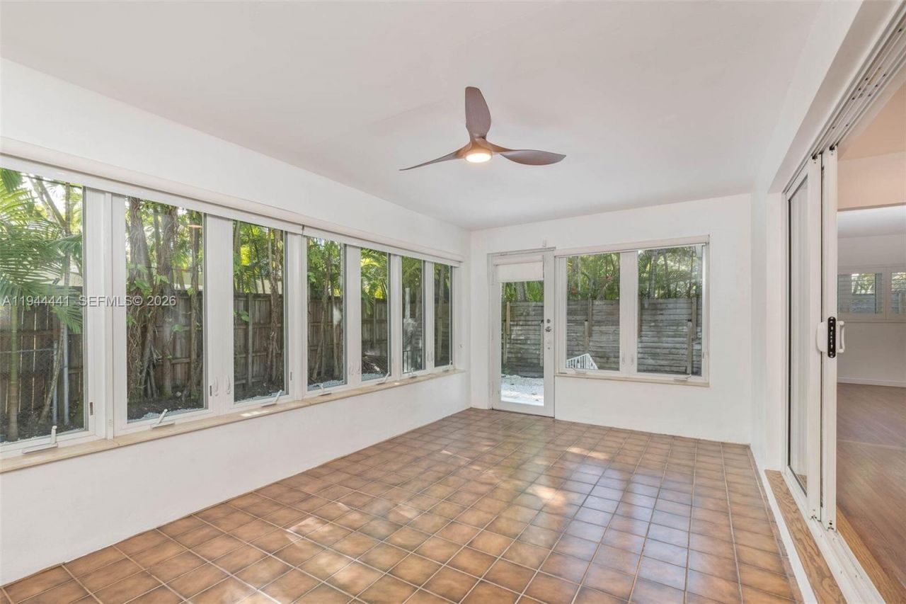 680 NE 57th St, Miami, FL 33137 Photo