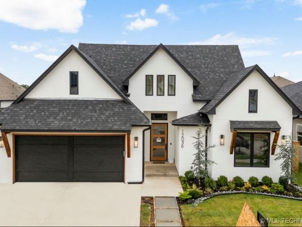 12036 S Vandalia Avenue E, Tulsa, OK 74137