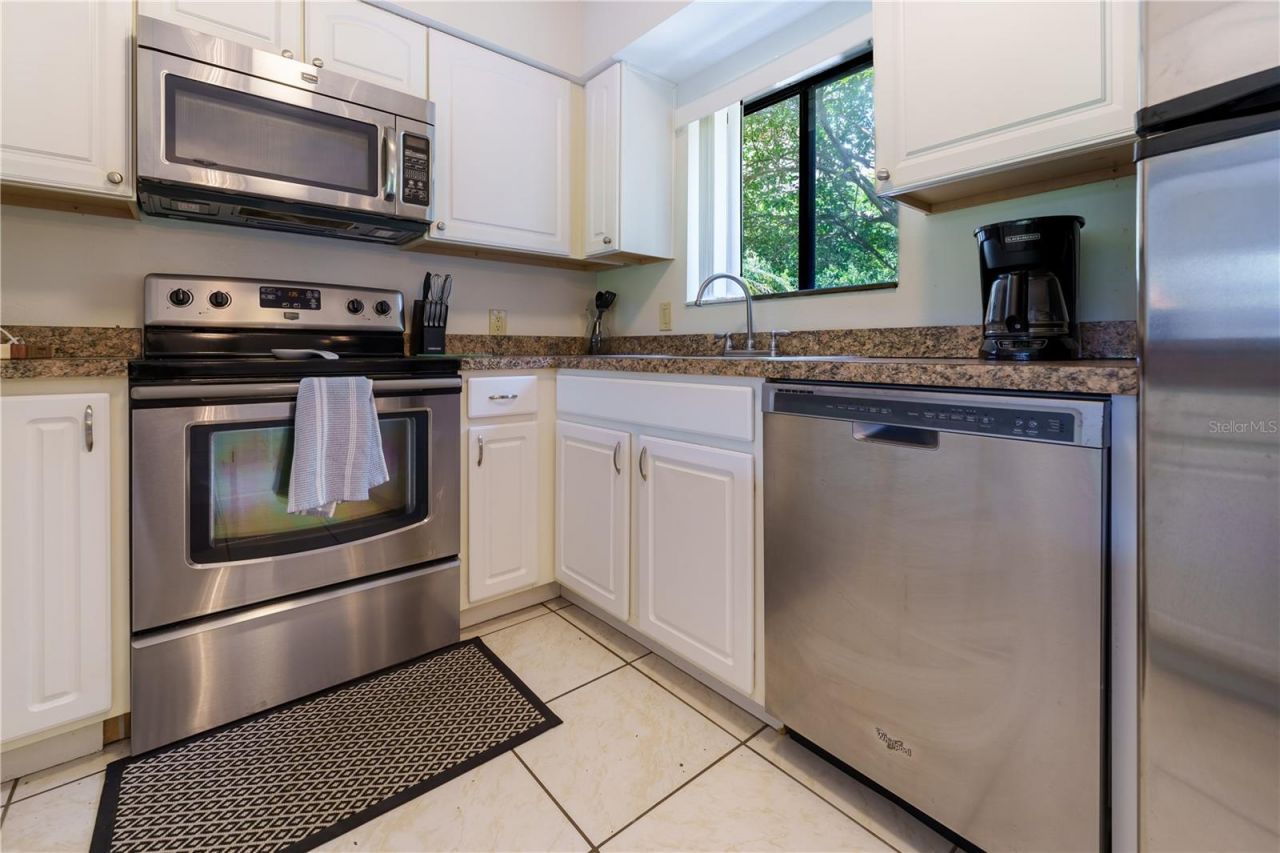 5685 Ashton Lake Drive, Sarasota, FL 34231 Photo