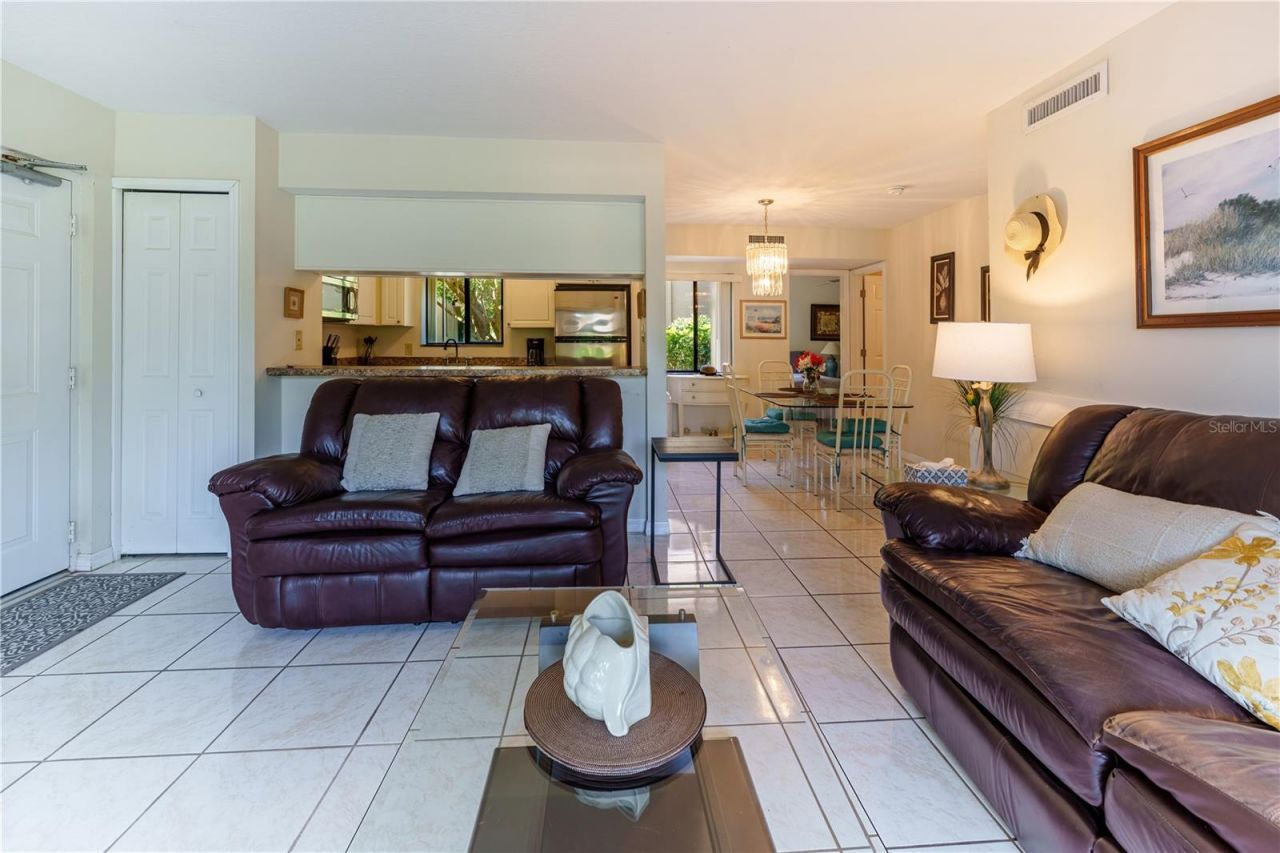 5685 Ashton Lake Drive, Sarasota, FL 34231 Photo