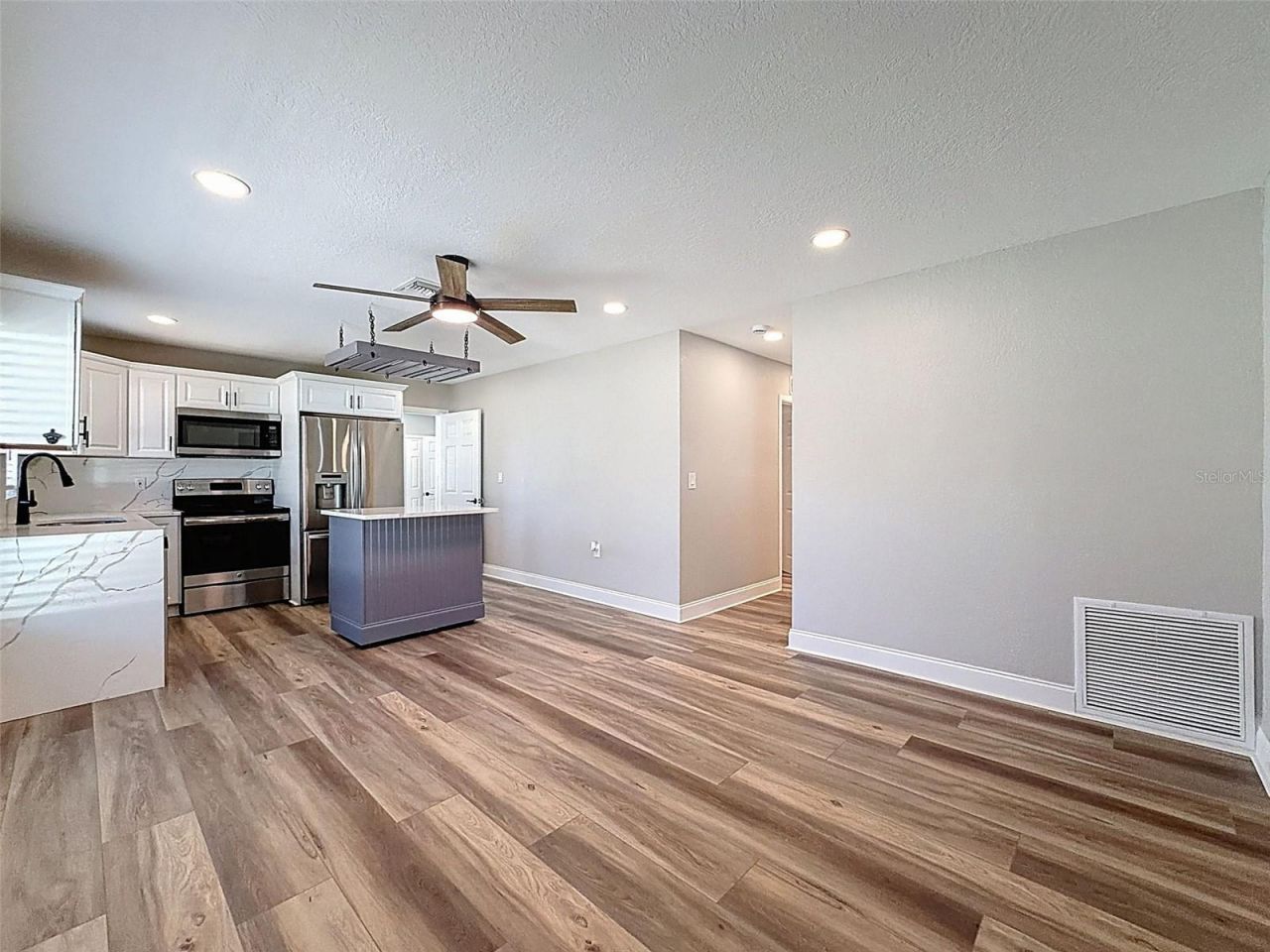 9161 Royal Palm Avenue, New Port Richey, FL 34654 Photo