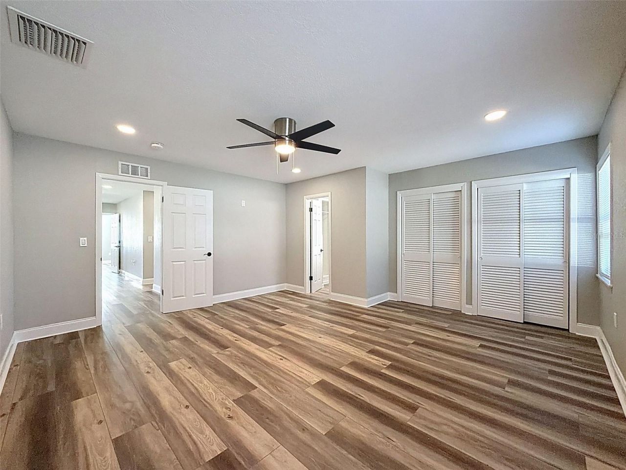 9161 Royal Palm Avenue, New Port Richey, FL 34654 Photo