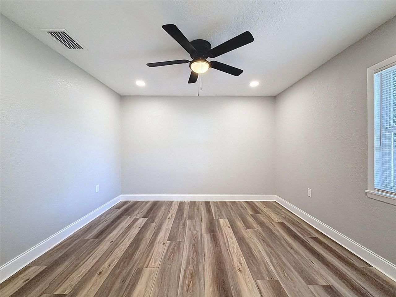 9161 Royal Palm Avenue, New Port Richey, FL 34654 Photo