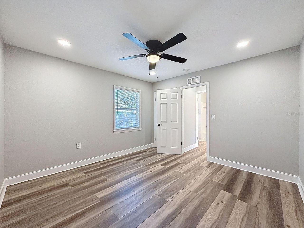 9161 Royal Palm Avenue, New Port Richey, FL 34654 Photo