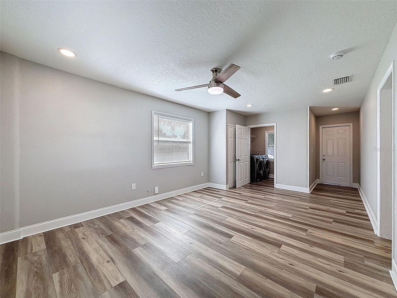 9161 Royal Palm Avenue, New Port Richey, FL 34654 Photo