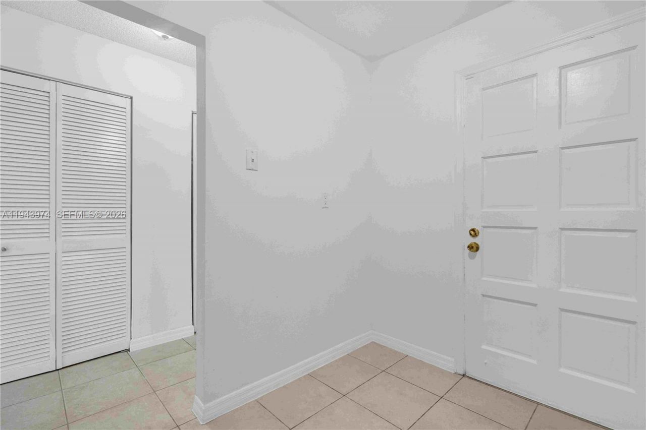 8600 SW 109th Ave, Unit 4-101, Miami, FL 33173 Photo
