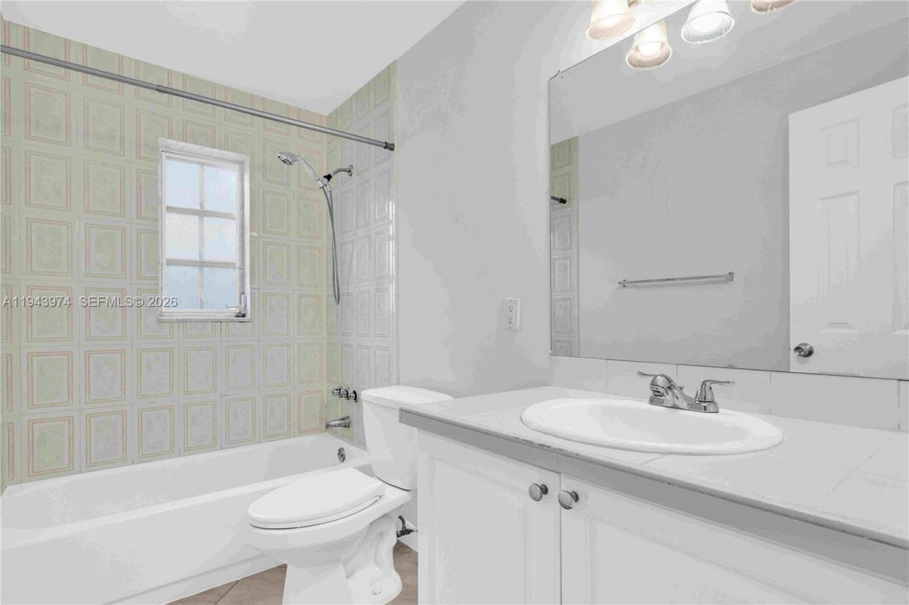 8600 SW 109th Ave, Unit 4-101, Miami, FL 33173 Photo