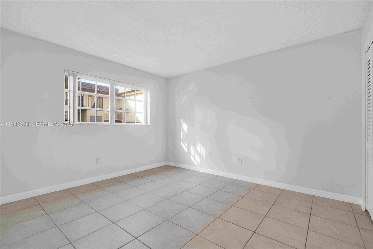 8600 SW 109th Ave, Unit 4-101, Miami, FL 33173 Photo