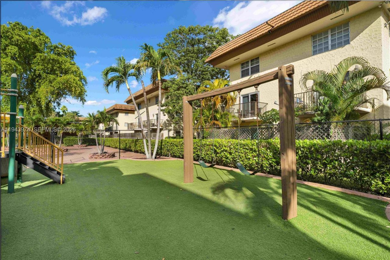 8600 SW 109th Ave, Unit 4-101, Miami, FL 33173 Photo