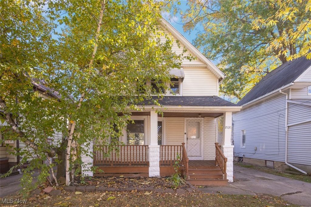 2135 W 103rd Street, Cleveland, OH 44102 Main Photo