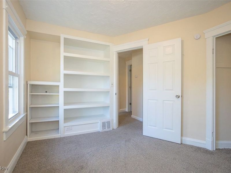 2135 W 103rd Street, Cleveland, OH 44102 Photo 13