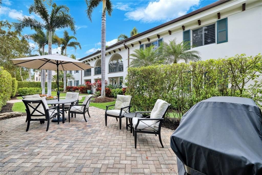 960 7th St S, Unit 105, Naples, FL 34102 Photo