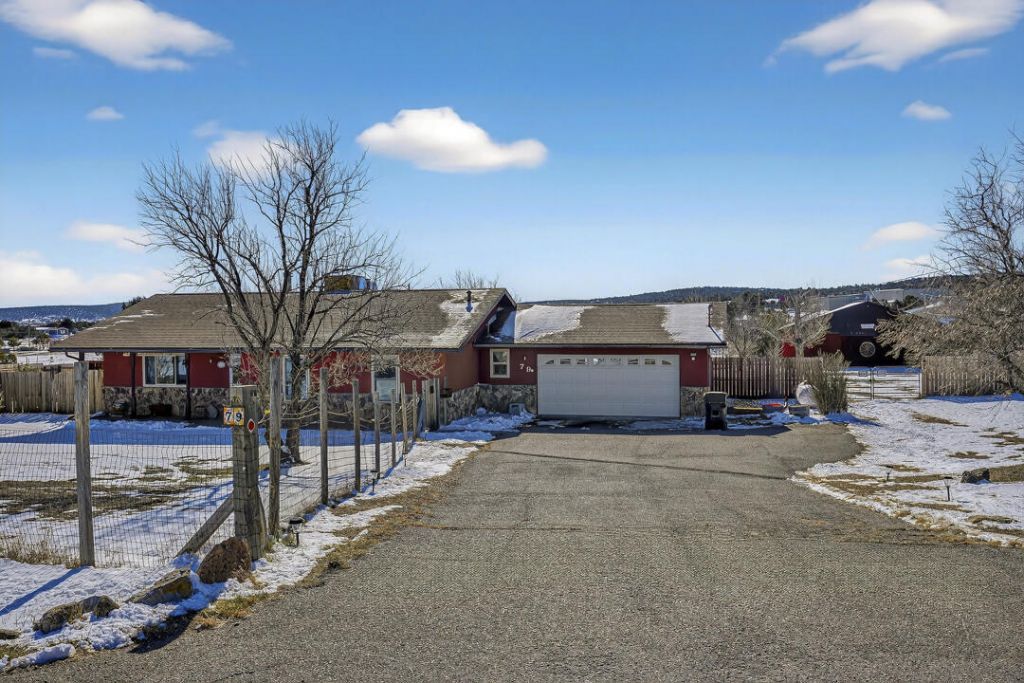 79 Mccall Loop, Edgewood, NM 87015 Main Photo