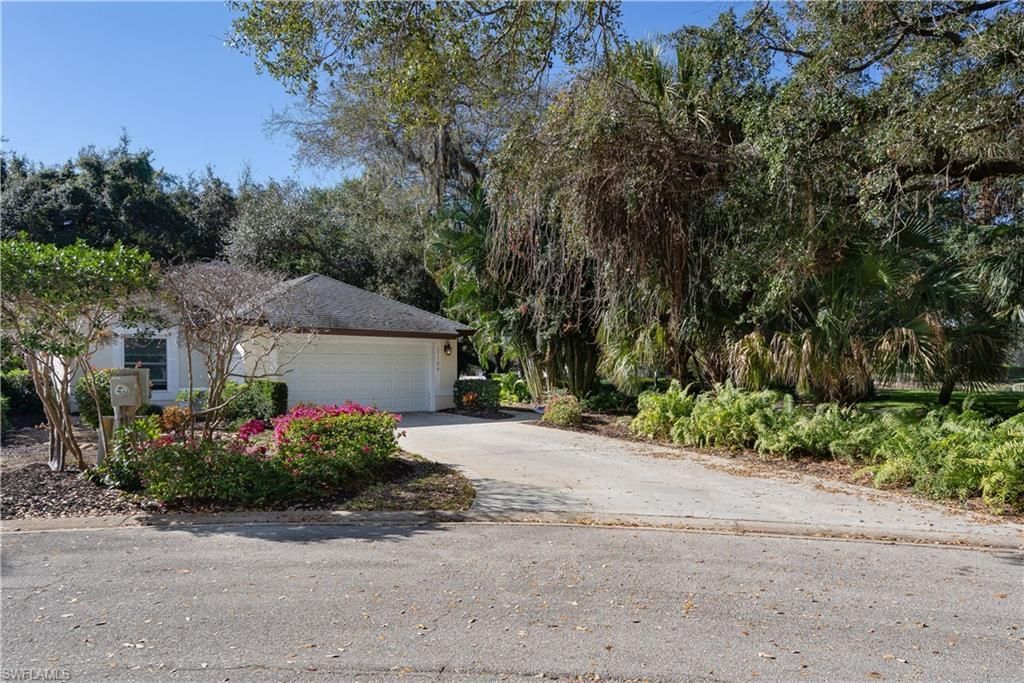 21194 Old Oak Pl, Estero, FL 33928 Photo