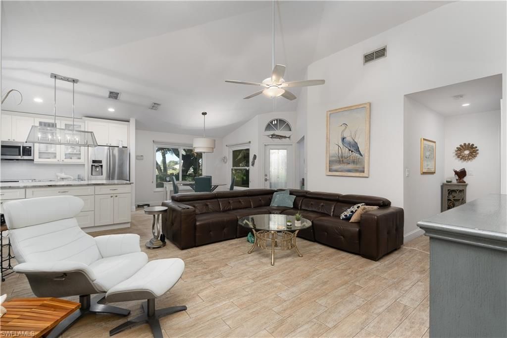 21194 Old Oak Pl, Estero, FL 33928 Photo