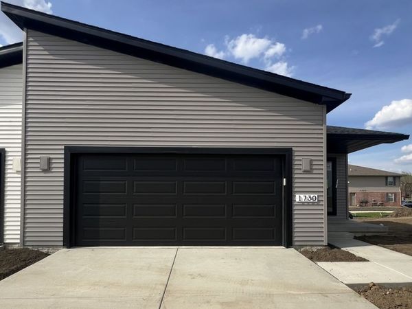 1730 Millstone Drive, Normal, IL 61761