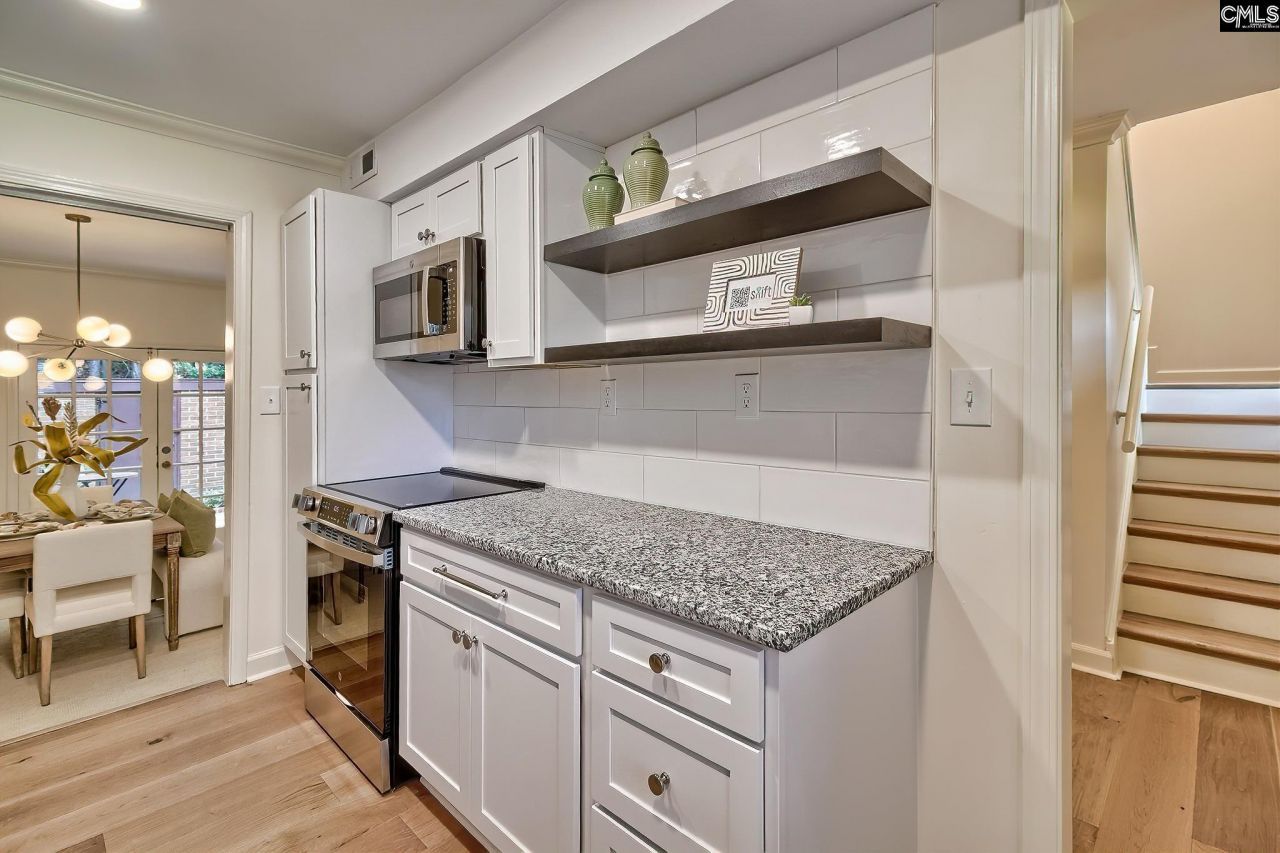 5027 Forest Lake Place Photo 11