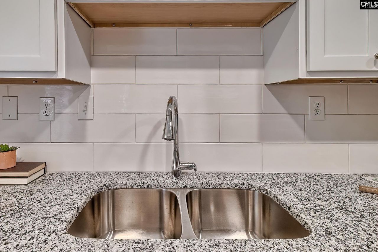 5027 Forest Lake Place Photo 13